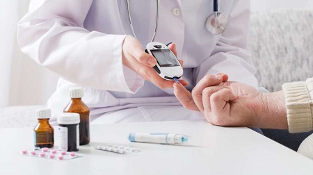آموزش زندگی کردن با دیابت